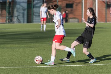 Bild 217 - wBJ SV Wahlstedt - SV Henstedt Ulzburg : Ergebnis: 0:1